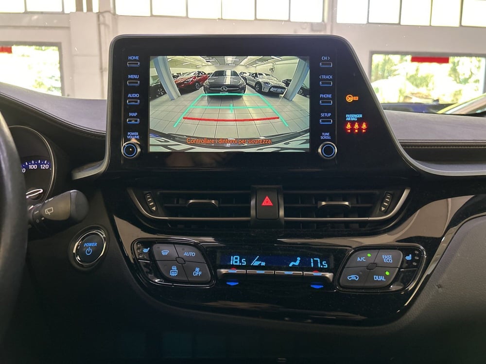 Toyota Toyota C-HR usata a Bologna (15)