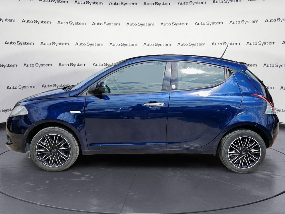 Lancia Ypsilon usata a Palermo (3)