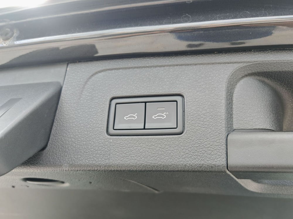 Volkswagen Passat Variant usata a Palermo (19)
