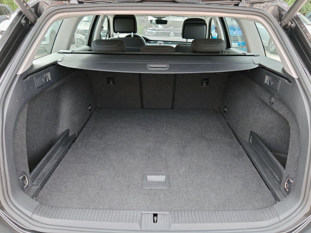 Volkswagen Passat Variant usata a Palermo (20)
