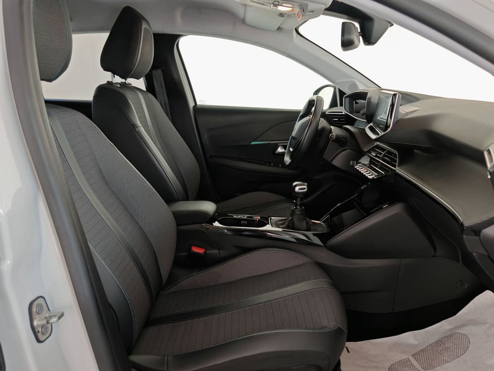 Peugeot 208 usata a Palermo (7)