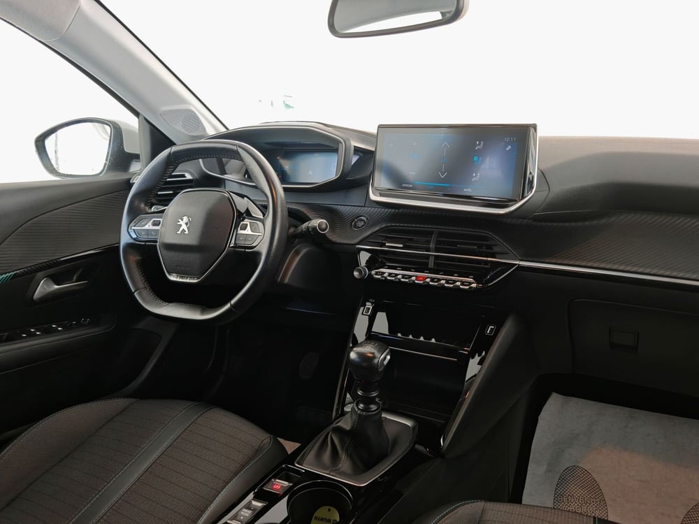 Peugeot 208 usata a Palermo (9)