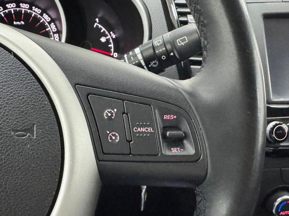Kia Venga usata a Como (11)