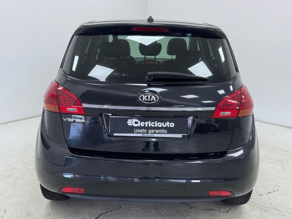 Kia Venga usata a Como (7)