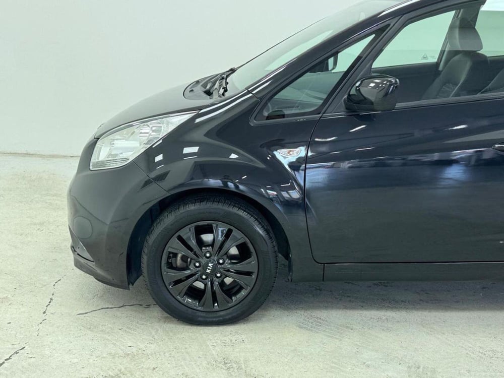Kia Venga usata a Como (9)