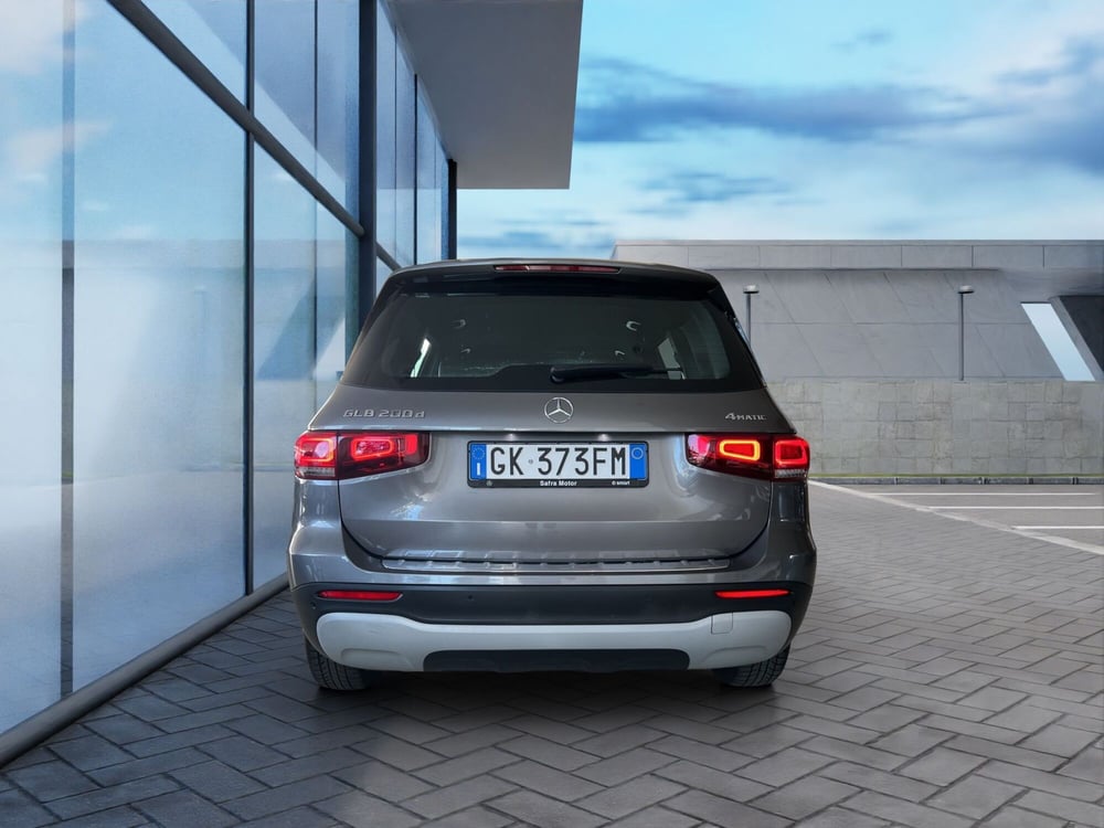 Mercedes-Benz GLB usata a Cosenza (5)