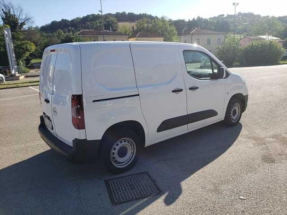 Opel Combo Life usata a Pesaro-Urbino (4)