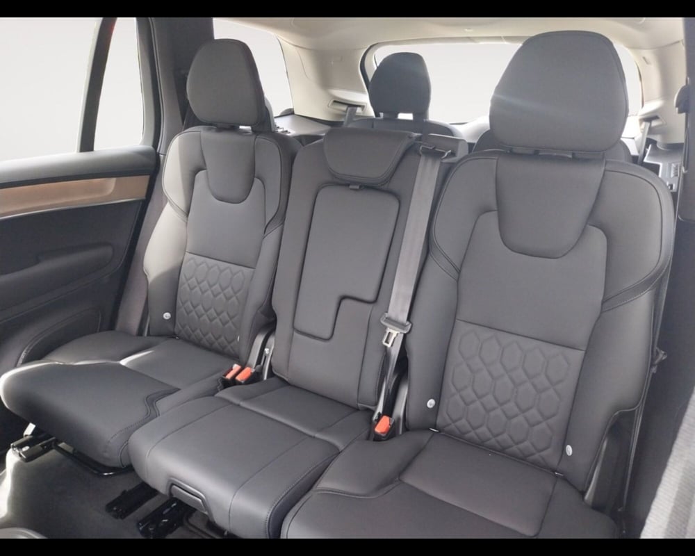 Volvo XC90 nuova a Bologna (15)