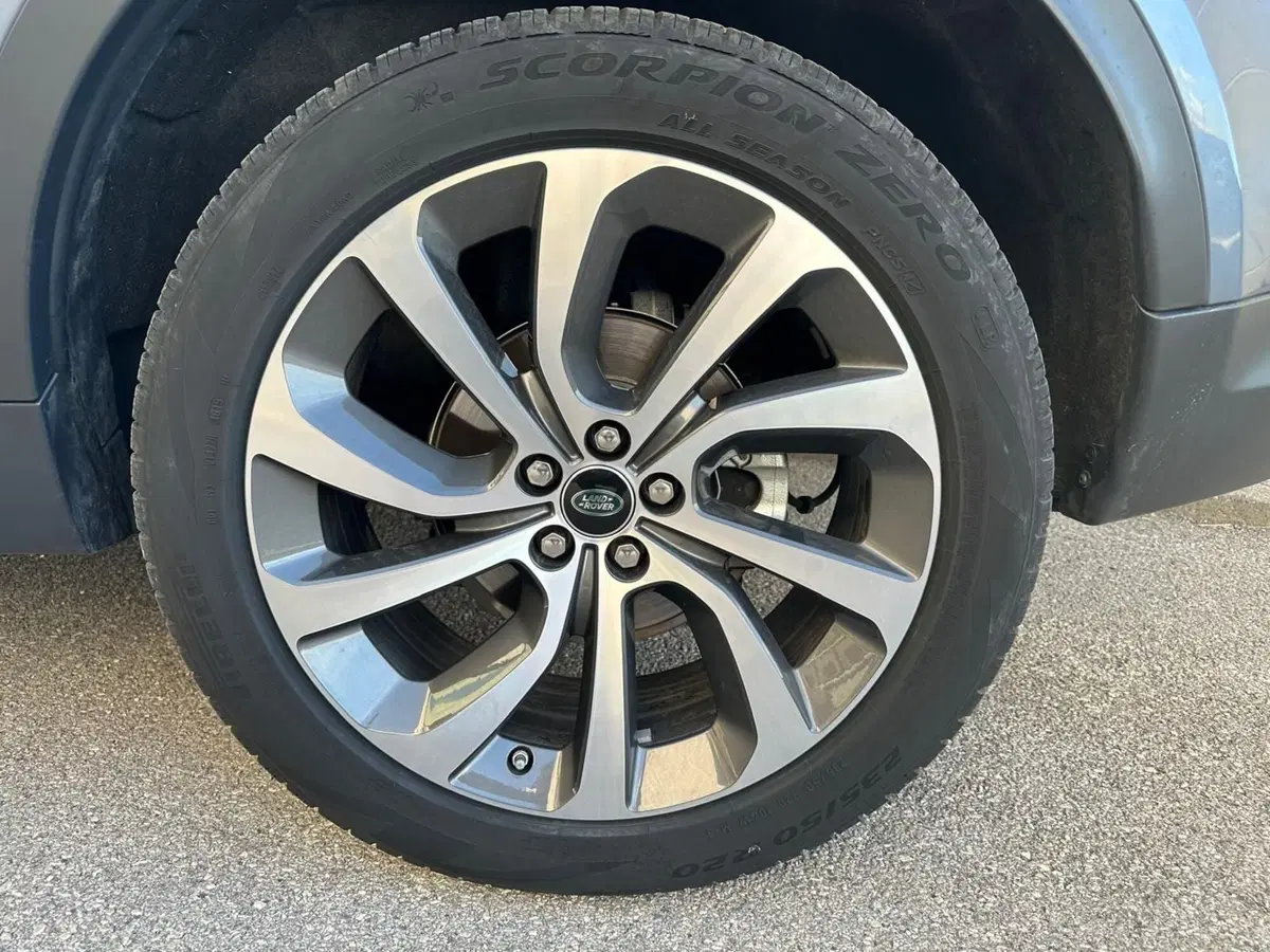 Land Rover Discovery Sport usata a Caserta (10)