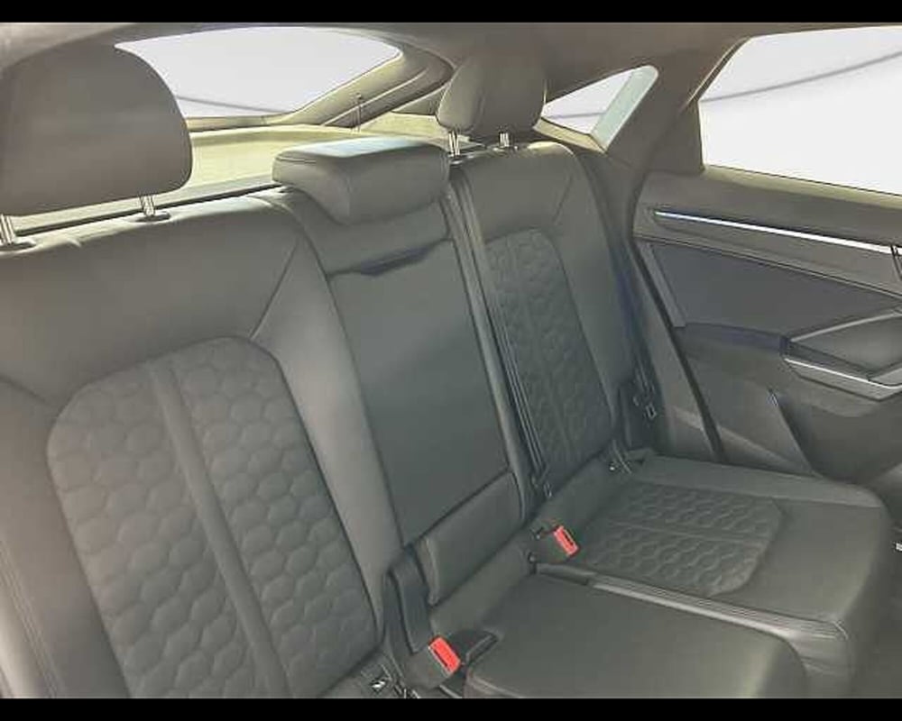 Audi RS Q3 Sportback usata a Roma (9)