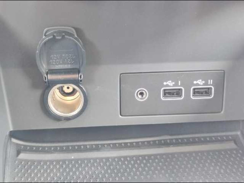 Renault Captur usata a Latina (18)