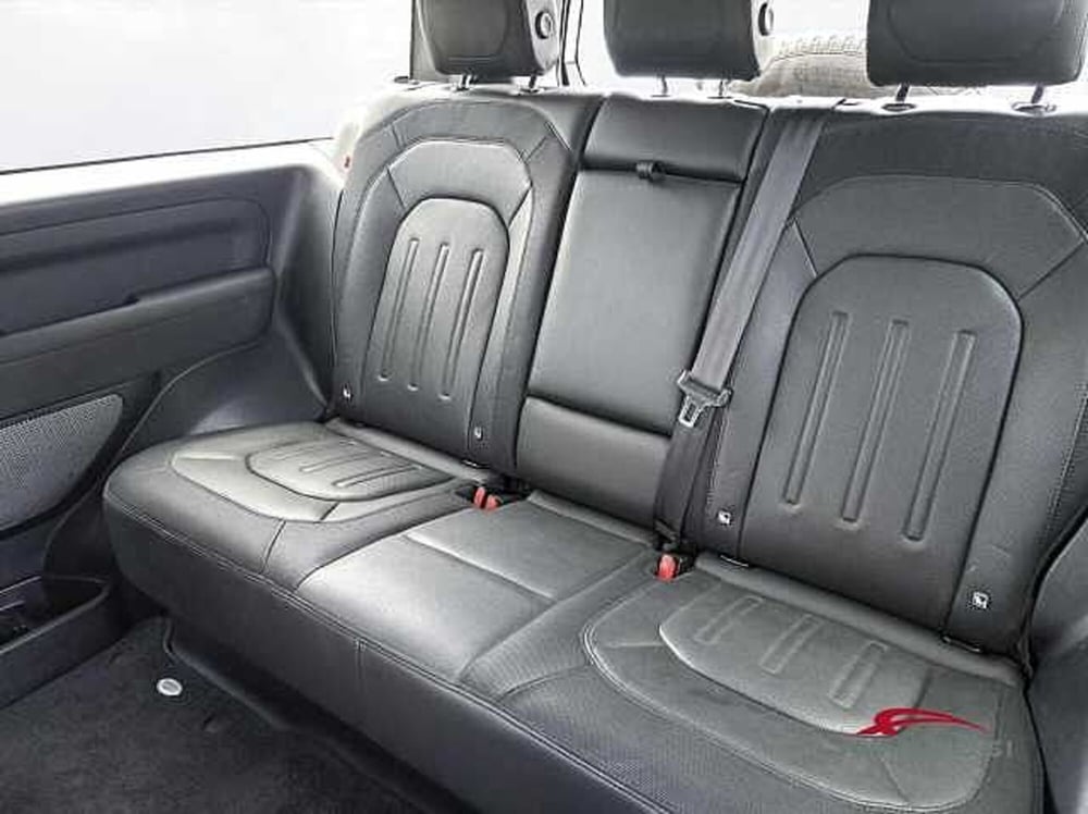 Land Rover Defender usata a Perugia (10)
