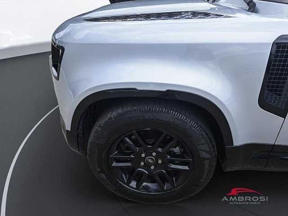 Land Rover Defender usata a Perugia (13)
