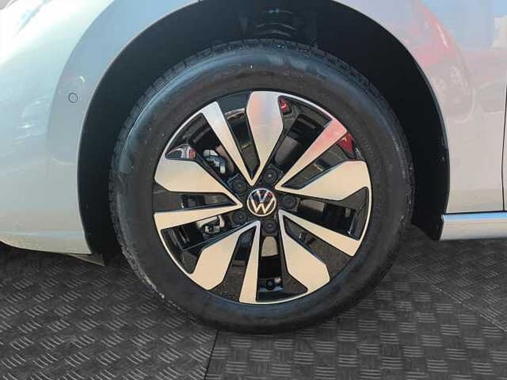 Volkswagen Golf nuova a Lecco (13)