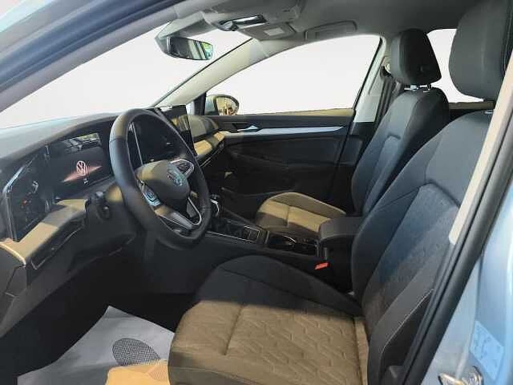 Volkswagen Golf nuova a Lecco (15)