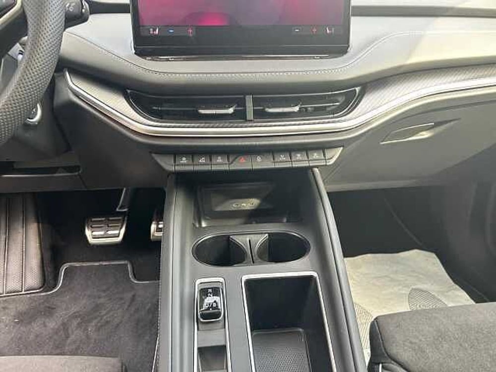 Skoda Enyaq Coupé nuova a Lecco (10)