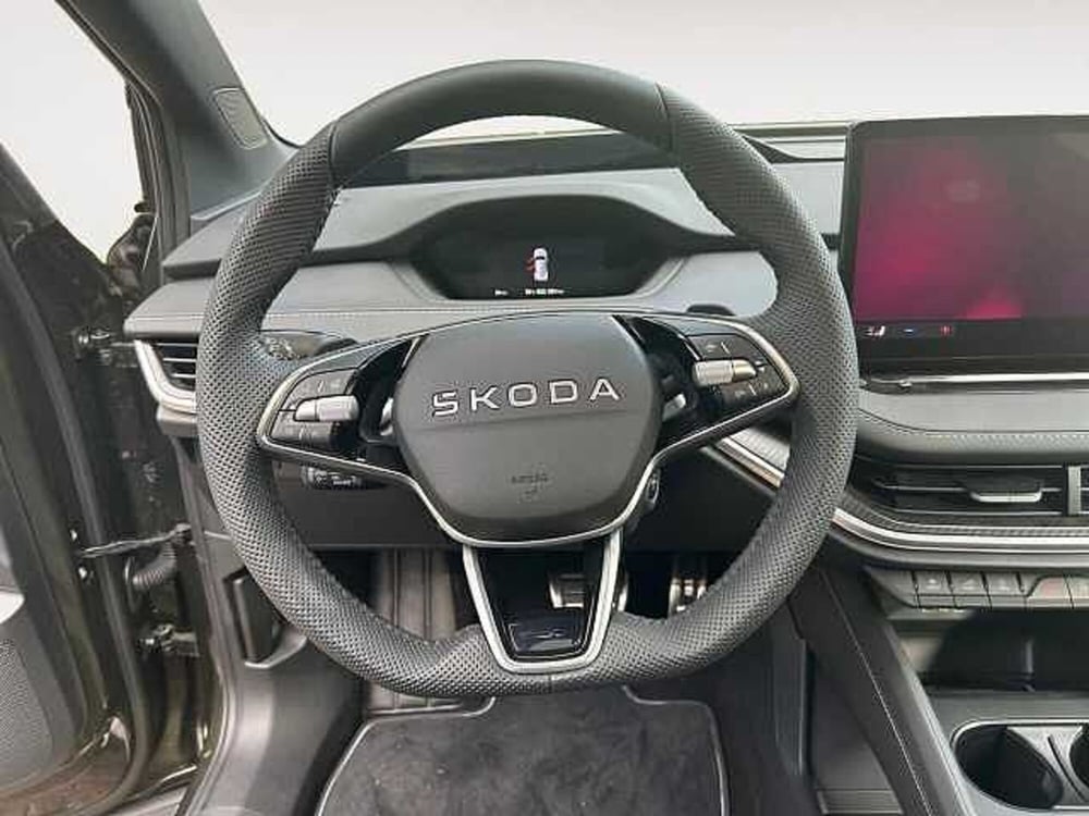 Skoda Enyaq Coupé nuova a Lecco (11)