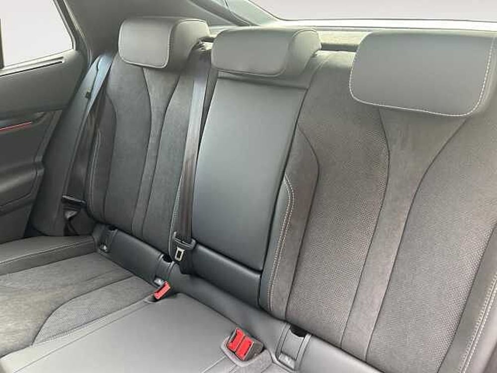 Skoda Enyaq Coupé nuova a Lecco (13)