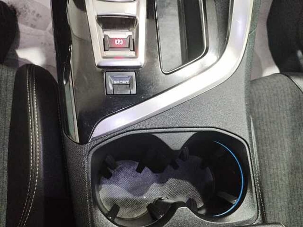 Peugeot 3008 usata a Lecce (11)