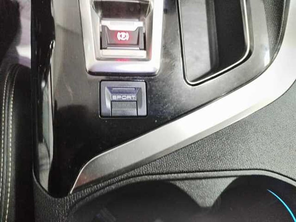 Peugeot 3008 usata a Lecce (12)