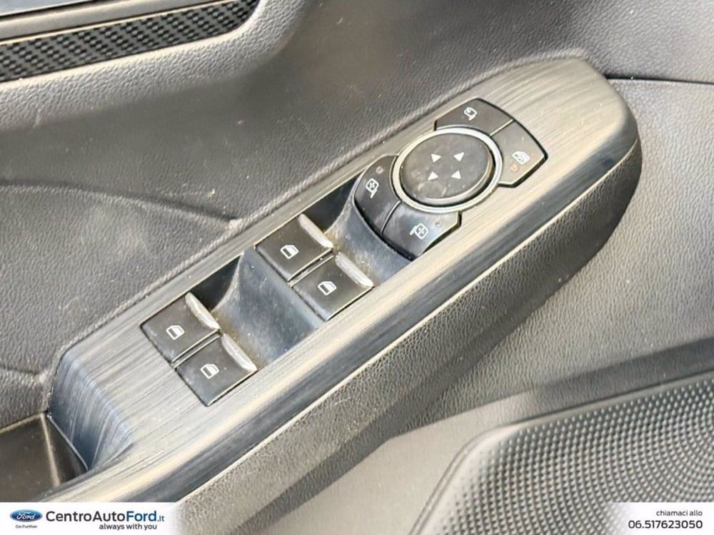 Ford Kuga usata a Roma (19)