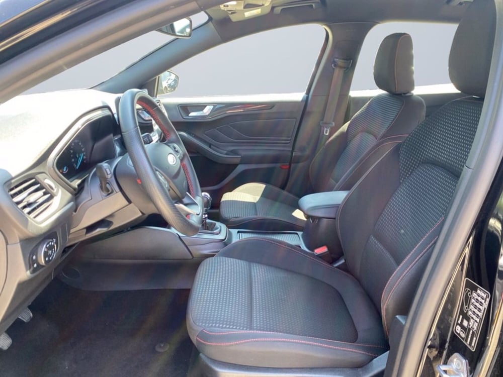 Ford Focus Station Wagon usata a Milano (9)