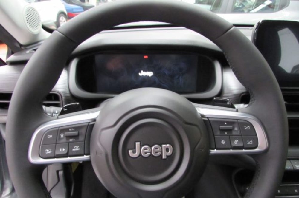 Jeep Avenger nuova a Milano (11)