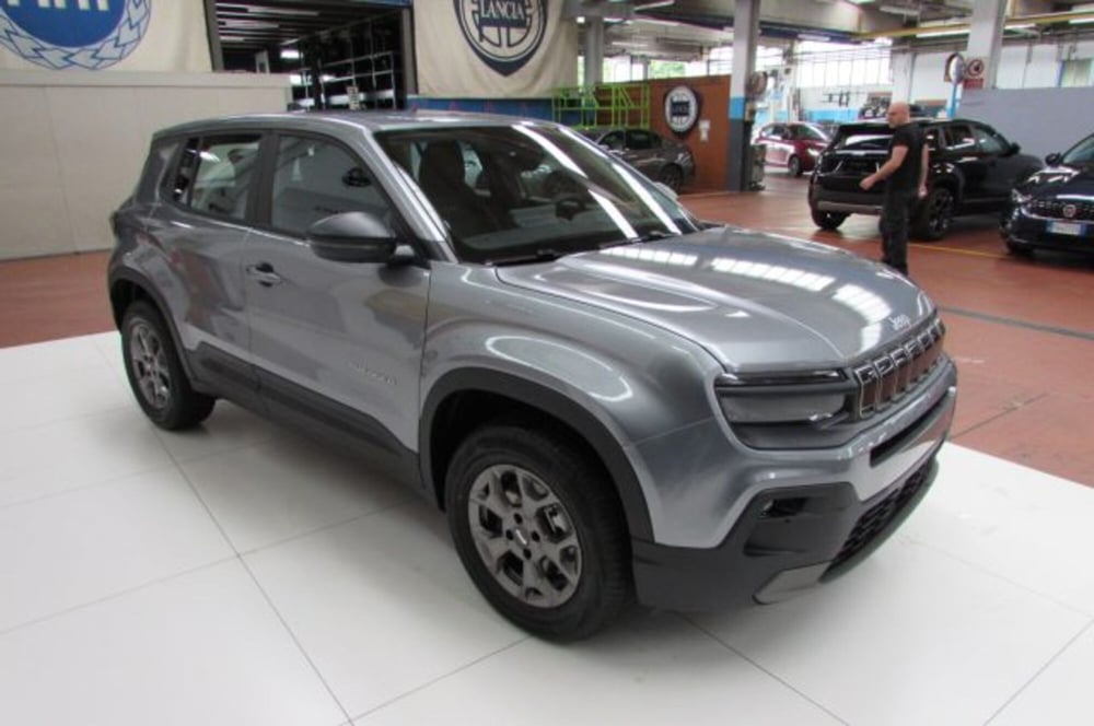 Jeep Avenger nuova a Milano (2)