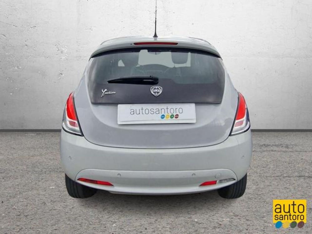 Lancia Ypsilon usata a Salerno (6)