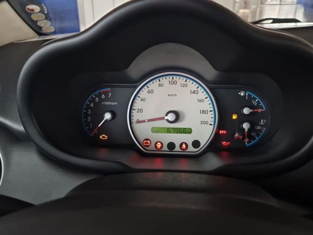Hyundai i10 usata a Salerno (11)
