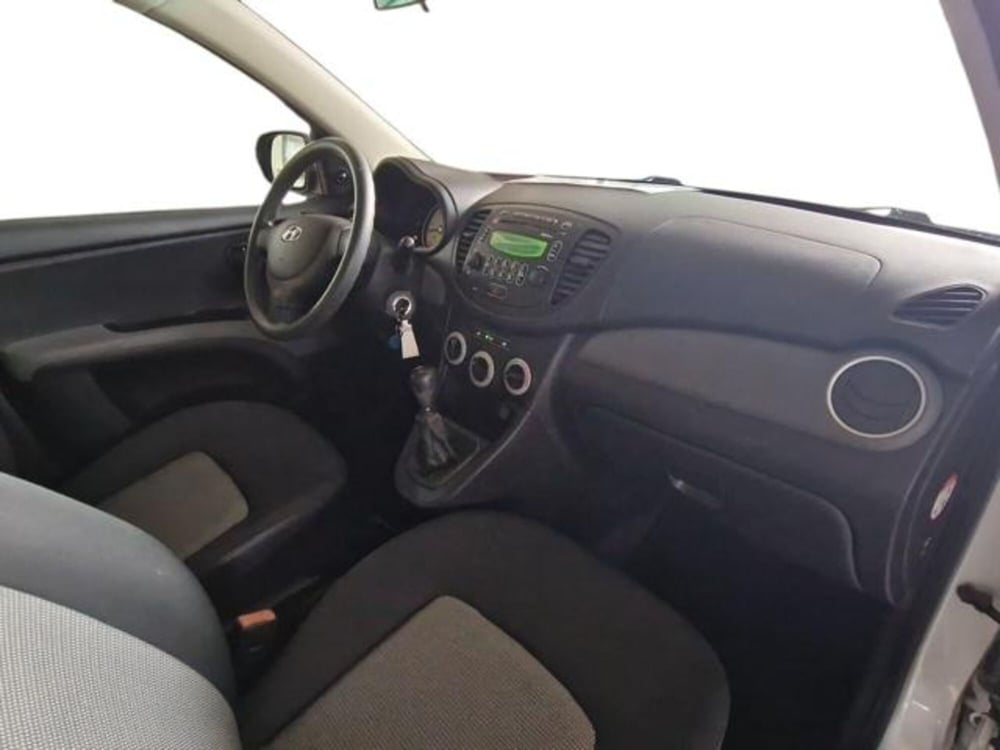 Hyundai i10 usata a Salerno (13)