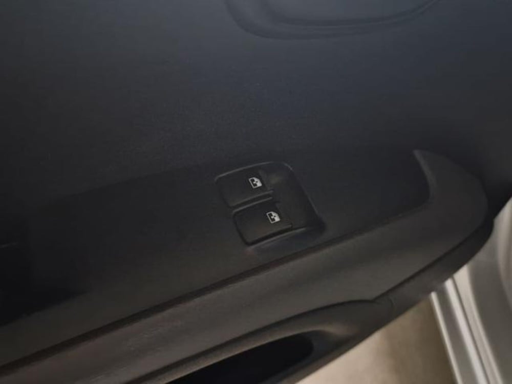 Hyundai i10 usata a Salerno (20)