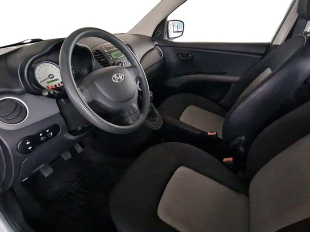 Hyundai i10 usata a Salerno (9)