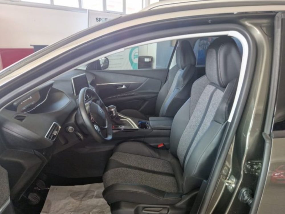 Peugeot 3008 usata a Terni (7)