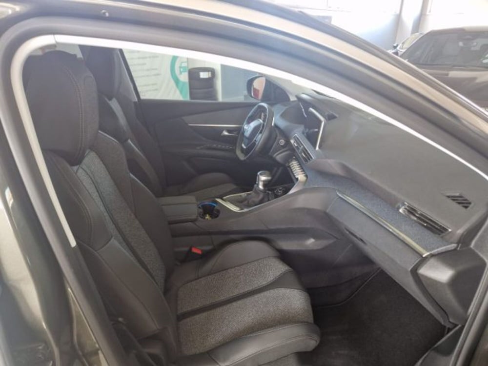 Peugeot 3008 usata a Terni (8)