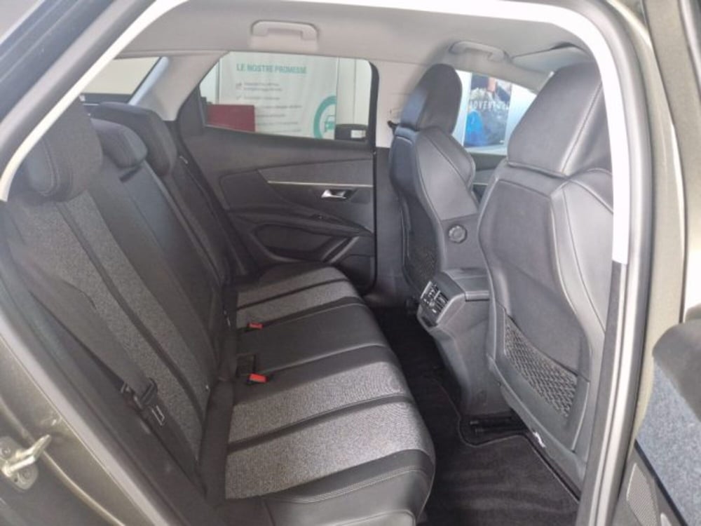 Peugeot 3008 usata a Terni (9)