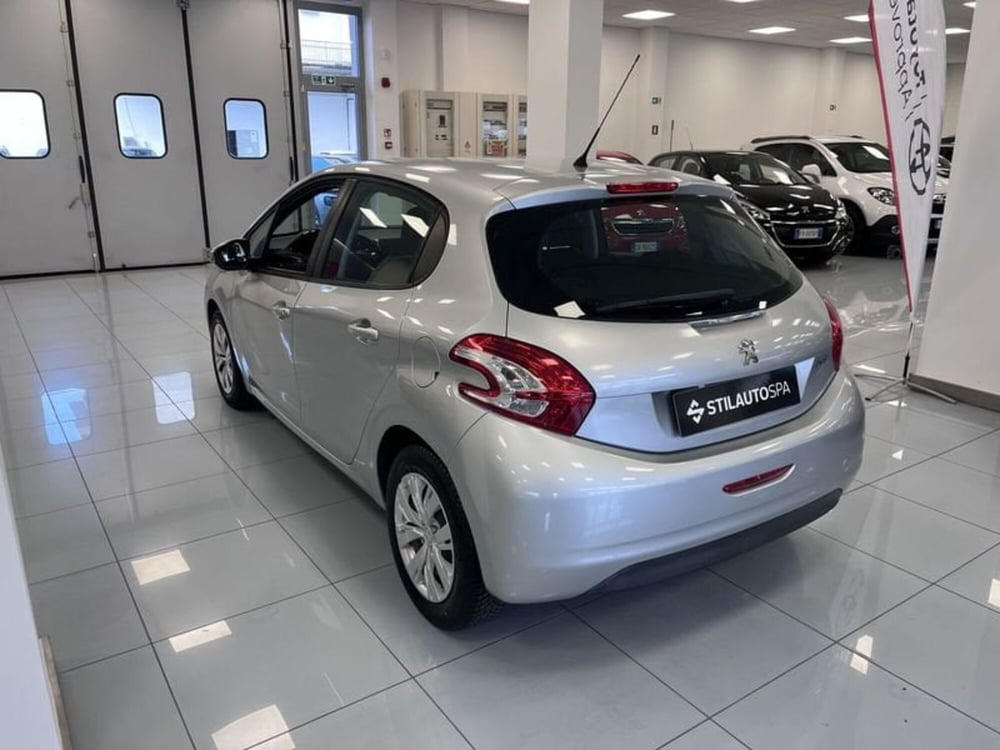 Peugeot 208 usata a Prato (6)