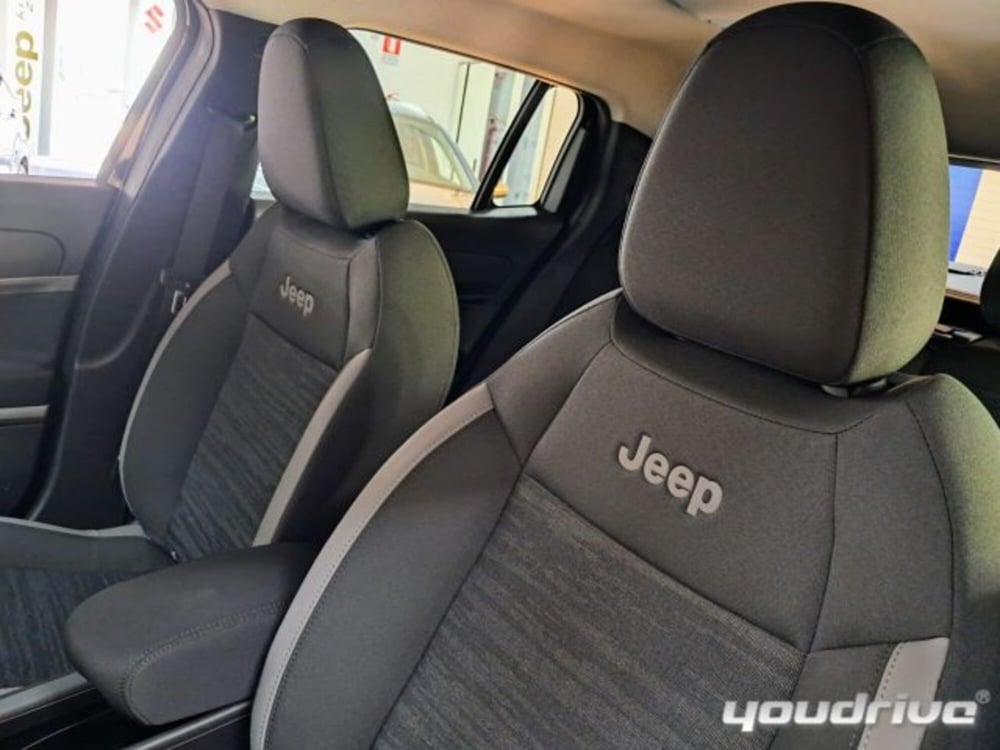 Jeep Avenger usata a Napoli (19)