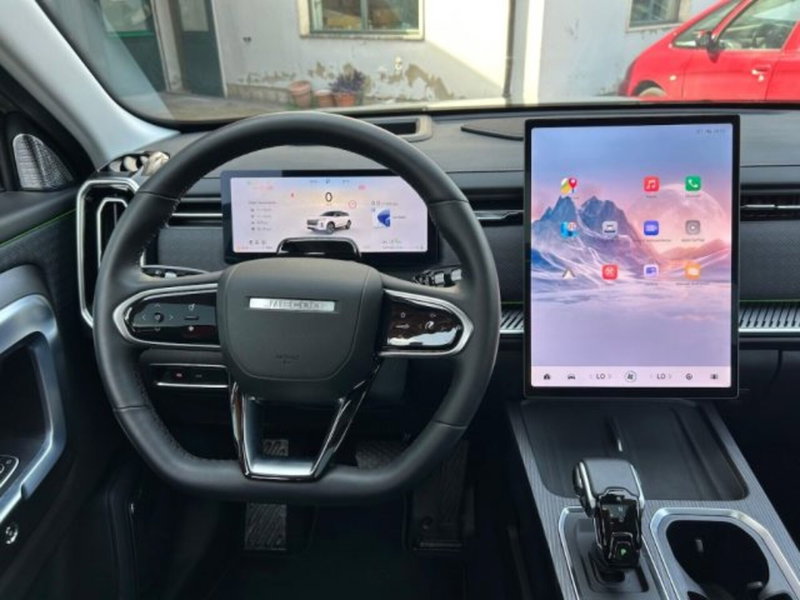 Jaecoo Jaecoo 7 nuova a Potenza (13)