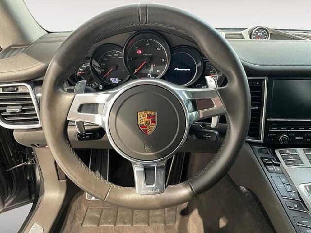 Porsche Panamera usata a Ravenna (13)