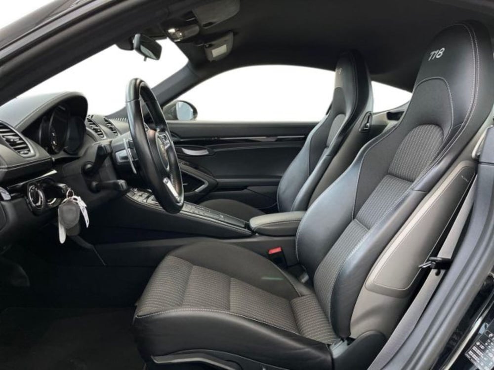 Porsche 718 Cayman  usata a Verona (10)