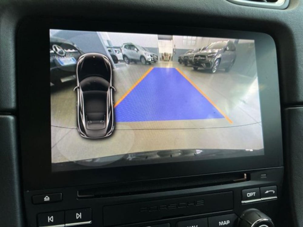 Porsche 718 Cayman  usata a Verona (12)