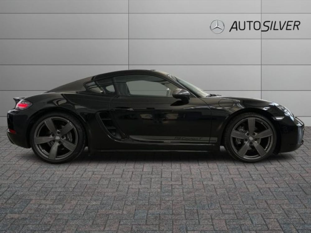 Porsche 718 Cayman  usata a Verona (5)