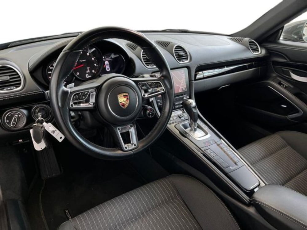 Porsche 718 Cayman  usata a Verona (9)