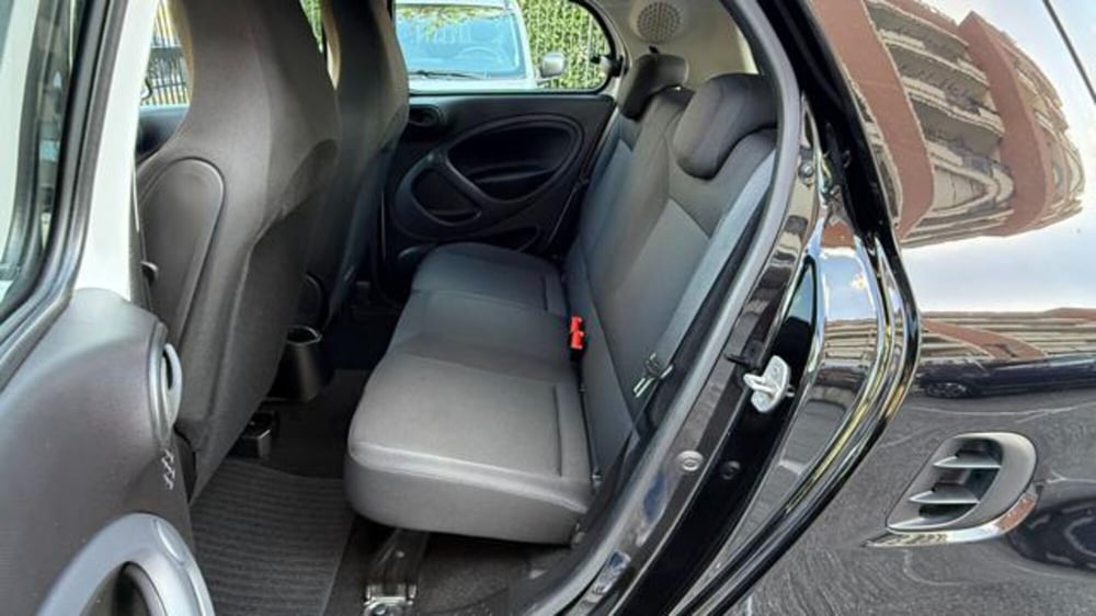 smart forfour usata a Roma (15)