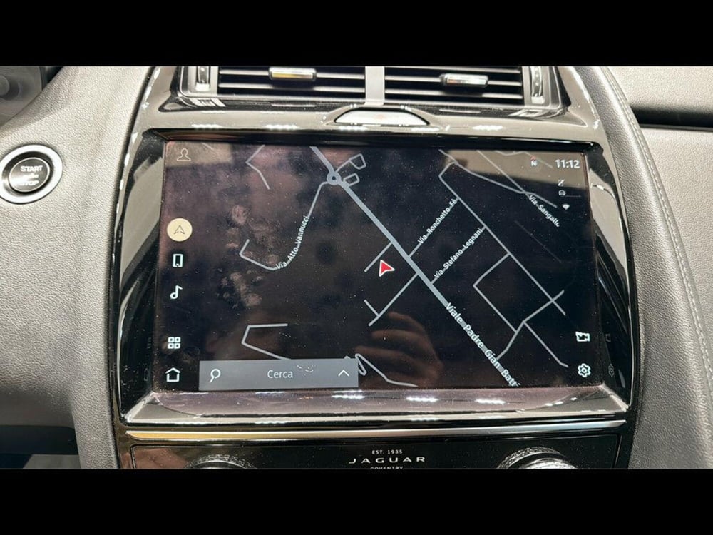 Jaguar E-Pace usata a Varese (11)