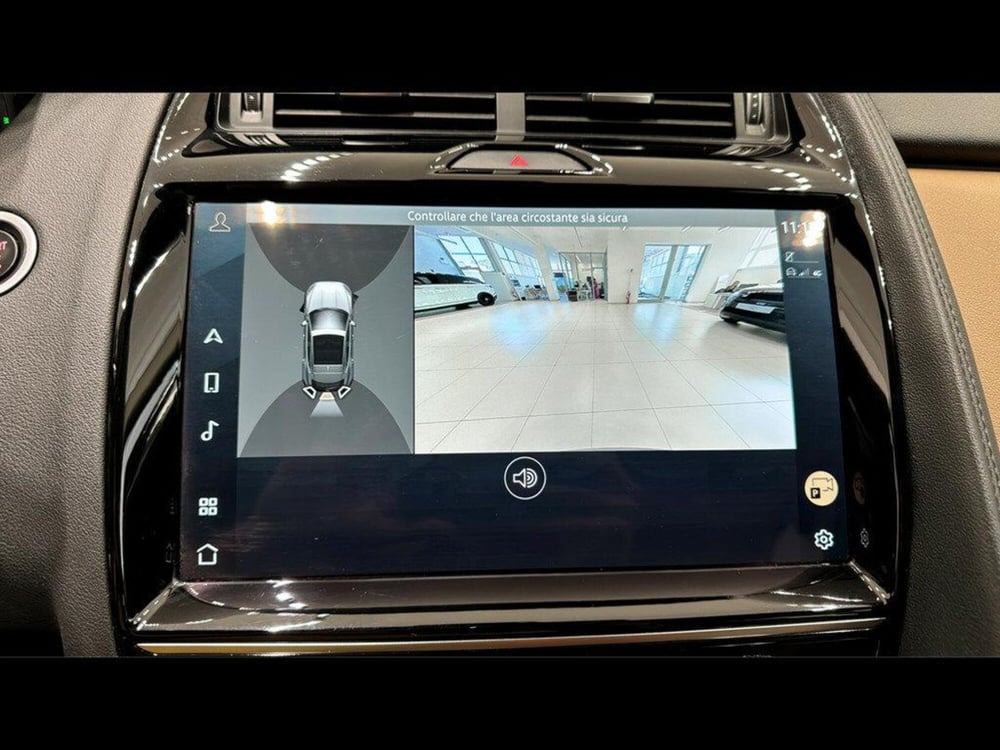 Jaguar E-Pace usata a Varese (12)