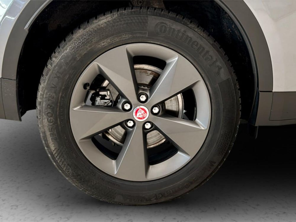 Jaguar E-Pace usata a Varese (9)