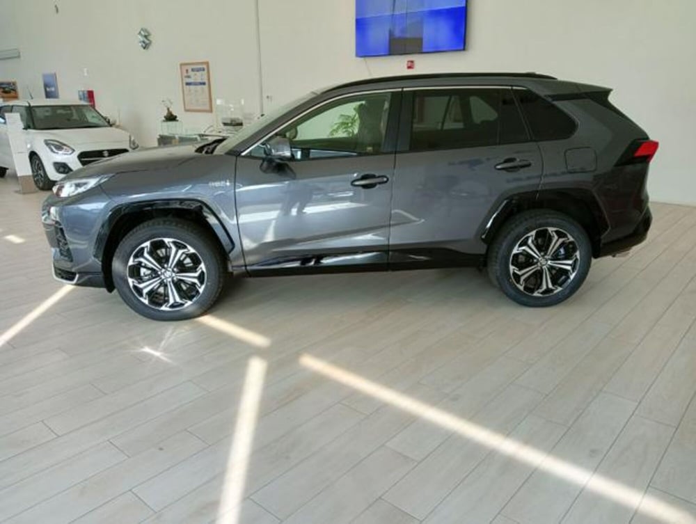 Suzuki Across nuova a Milano (2)