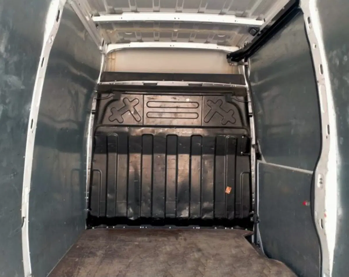 Iveco Daily Furgone usata a Bergamo (6)